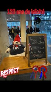 A l’occasion du 120e anniversaire de la laïcité, les éléves du CVL ont organisé de nombreuses actions pour sensibiliser chacun et rappeler que cette loi garantit une espace commun où cohabitent égalité des droits et respect de chacun. Escape game, jeux interactifs avec les enseignats d’hitoire, réflexion sur la charte, cérémonie en présence des élus, lecture de textes fondateurs et plantation de l’arbre de la laïcité . Bravo pour ce travail de haute tenue et abouti! Et merci à tous les représentants ayant répondu présents à l’invitation #laïcité #academieversailles