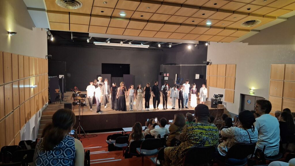 Restitution des élèves de 2nde option Théâtre